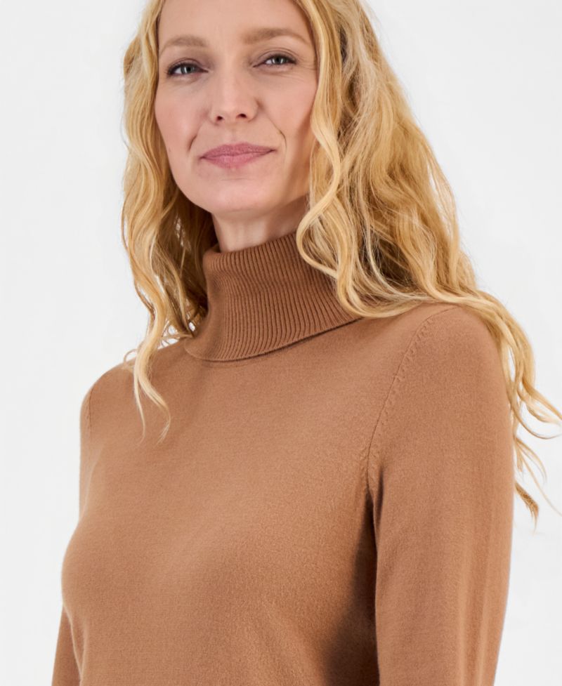 Women's Long-Sleeve Turtleneck Sweater