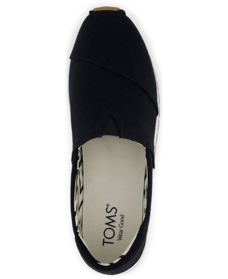 Women's Resident Plus Almond Toe Sneakers