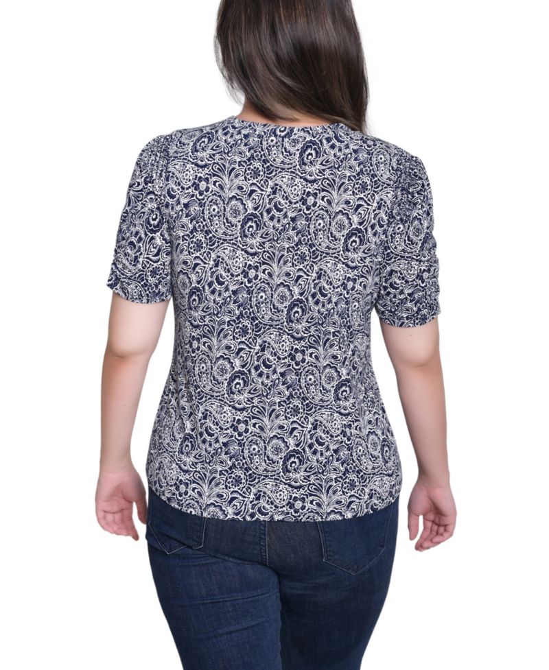Petite Short Sleeve Scoop Neck Top