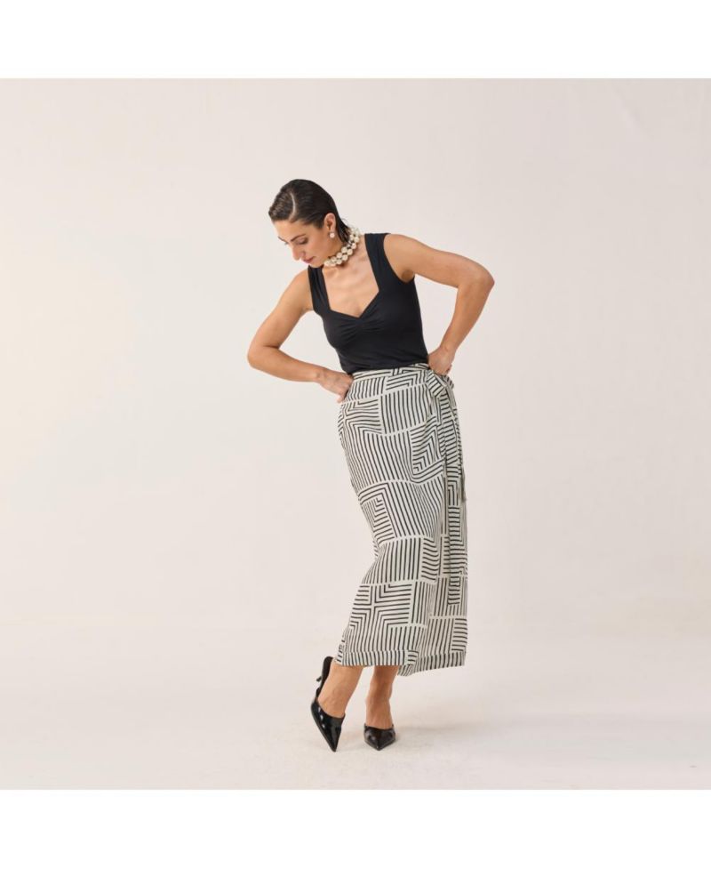 Women's Sweetheart Modal Neck Top