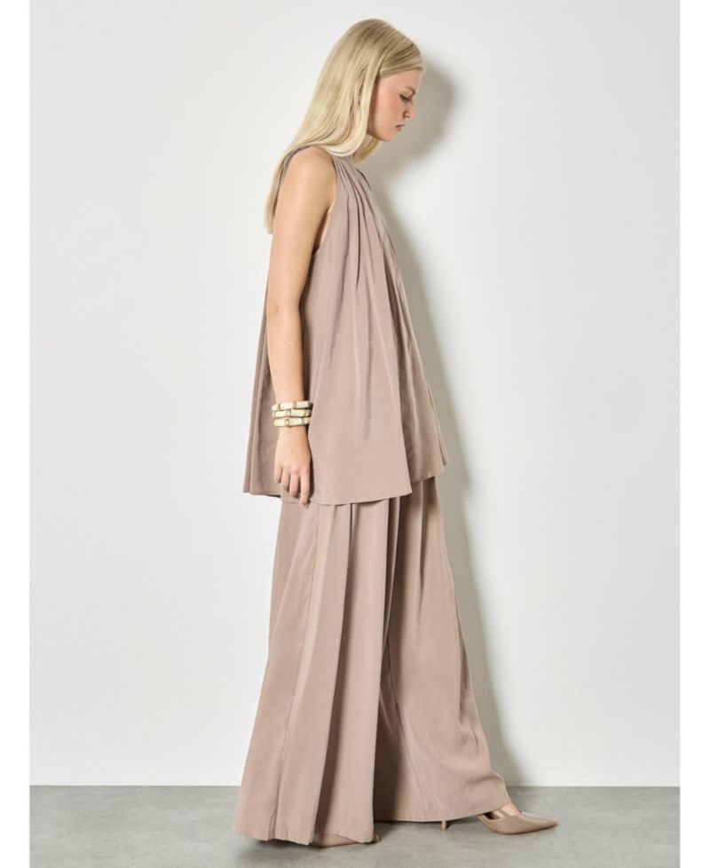 Women's Pleated Wide-Leg Trouser