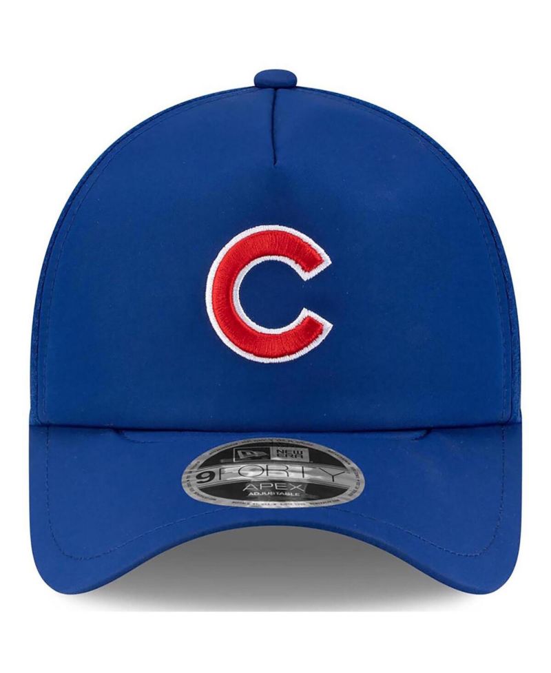 Men's Royal Chicago Cubs 2026 Batting Practice Apex 9FORTY Adjustable Trucker Hat