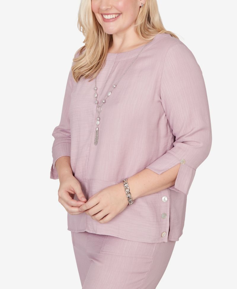 Women's Vintage Charm Textured Spliced Rose Crewneck Top