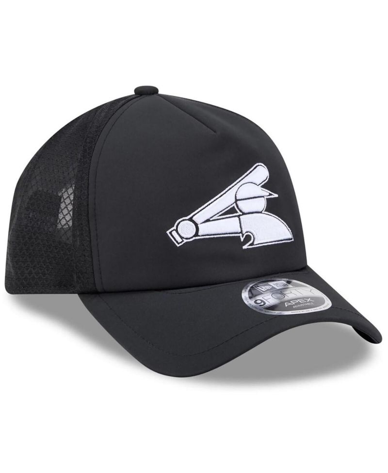 Men's Black Chicago White Sox 2026 Batting Practice Alternate Apex 9FORTY Adjustable Hat