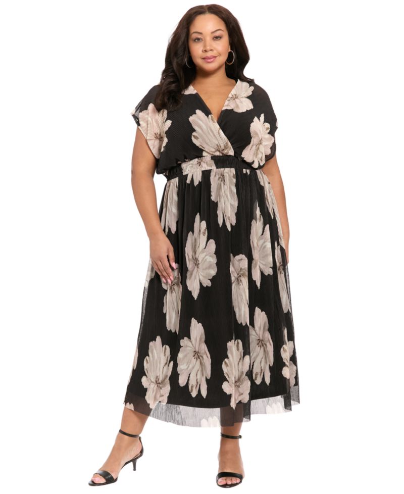 Plus Size Short-Sleeve V-Neck Pleated Maxi Dress