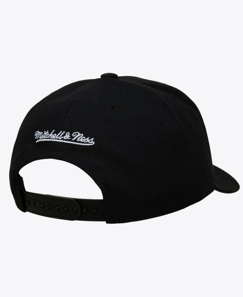 Men's Black Cleveland Guardians Black and White Pro Crown Snapback