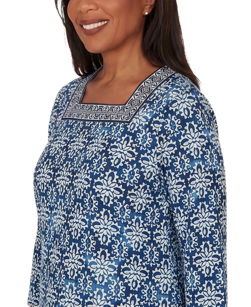 Women's Batik Square Neck 3/4 Sleeve Top