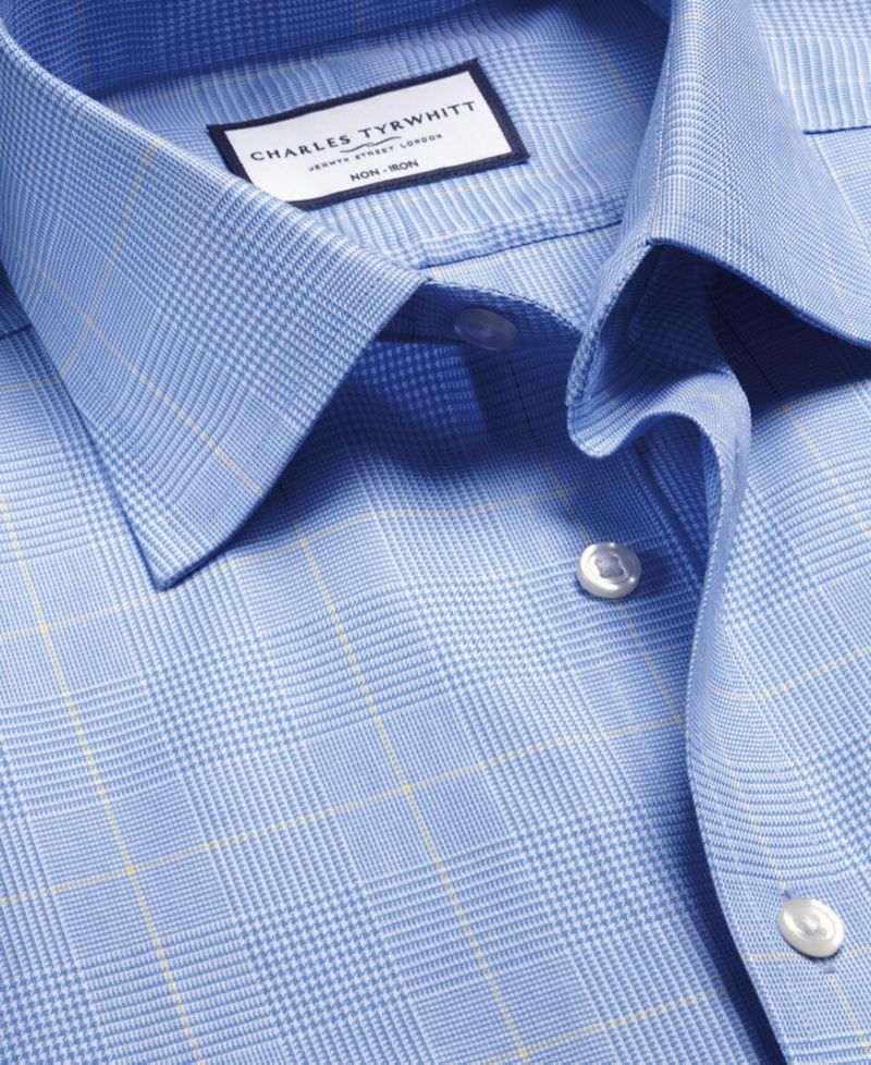 Men's Slim-Fit Spread Collar Dress Shirt