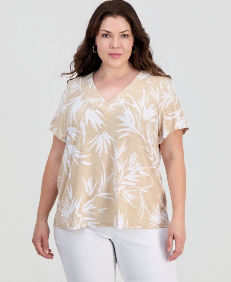 Petite Printed Short Sleeve V-Neck Jacquard Top