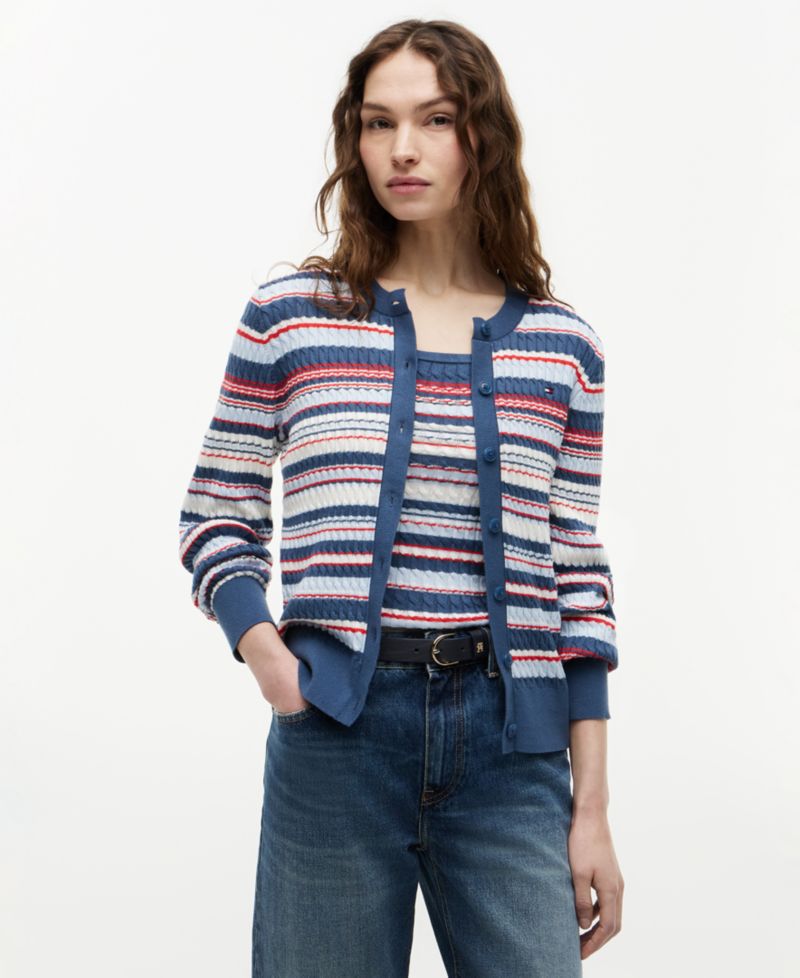 Women's Crewneck Cable Knit Sweater