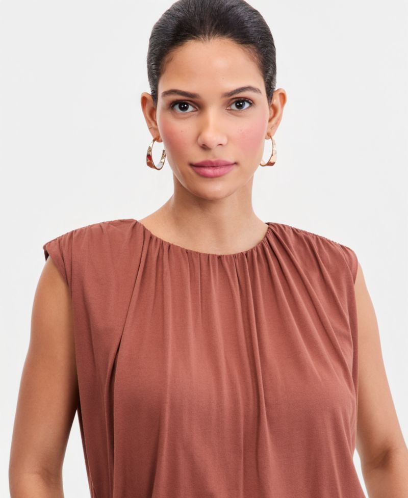 Women's Sleeveless Blouson Top