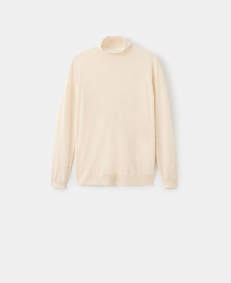 Women's Cable-Knit Turtleneck Sweater