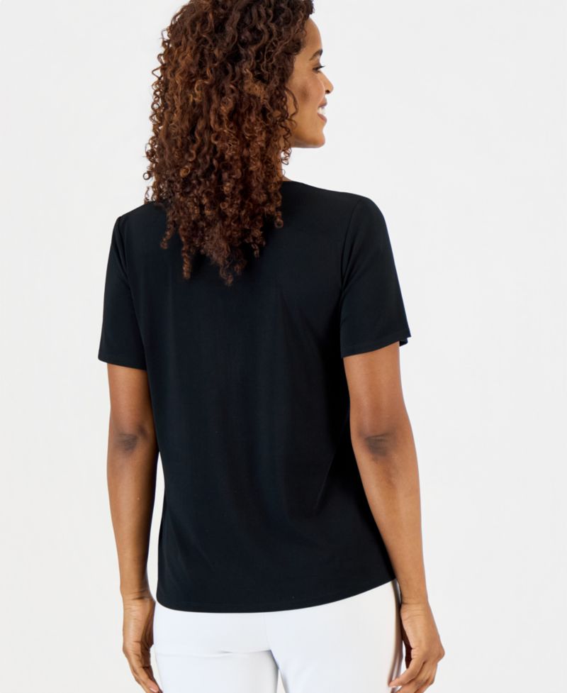 Women's V-Neck Front-Zip Pleated Top
