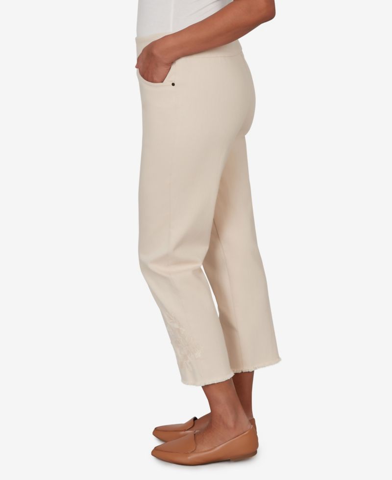 Petite Camden Market Tonal Floral Applique Ankle Pants