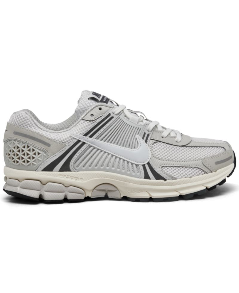 Men's Zoom Vomero 5 Casual Sneakers from Finish Line