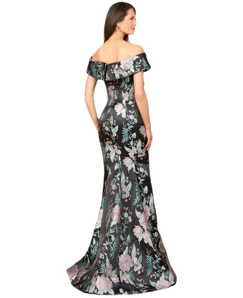Women's Fitted, Mermaid Brocade Gown