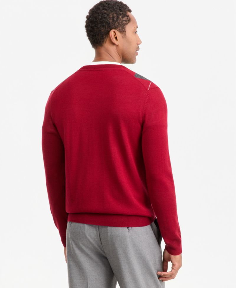 Men's Argyle V-Neck Sweater