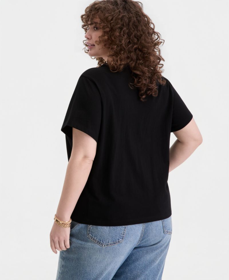 Trendy Plus Size Everyday Pocket T-Shirt