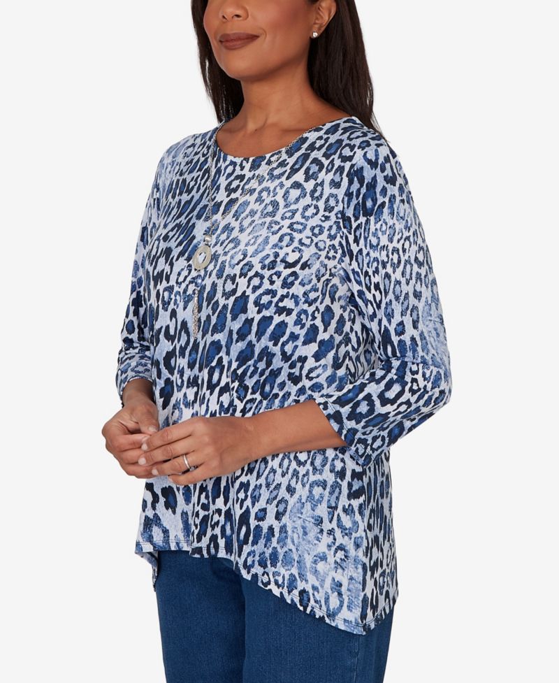 Petite Animal Printed Top with Necklace