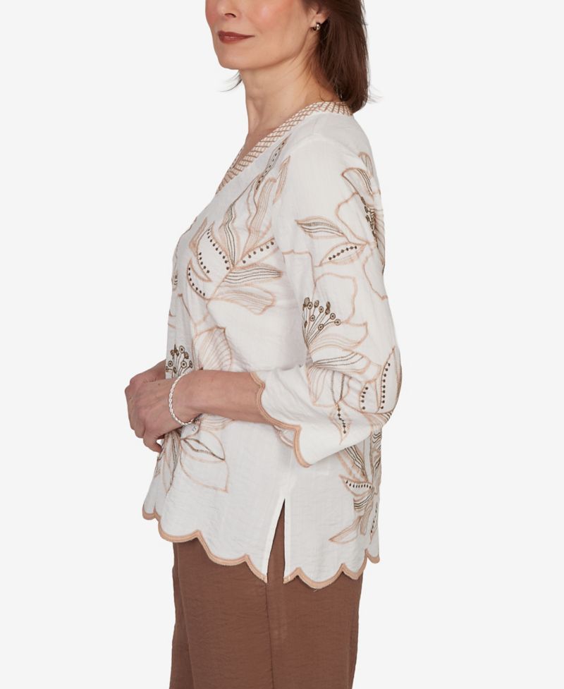 Petite Spice Market Embroidered Floral V-Neck Textured Top