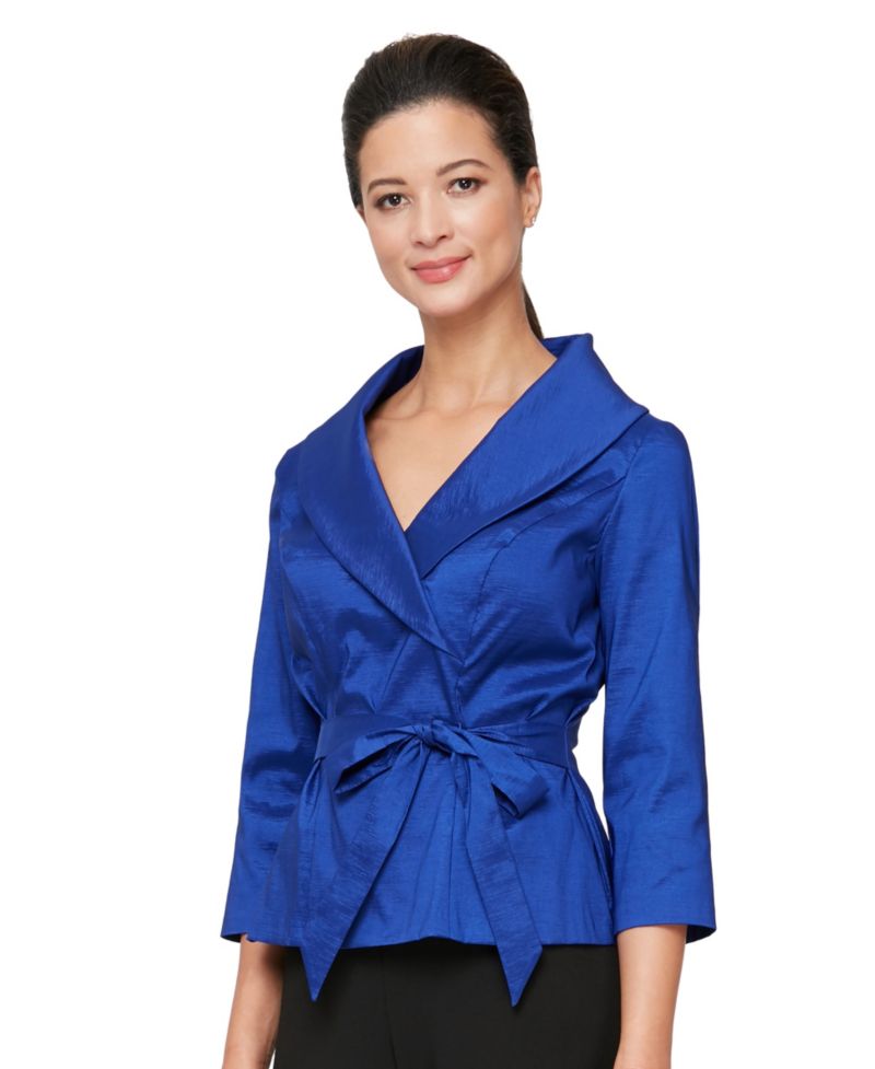 Petites V-Neck 3/4-Sleeve Top