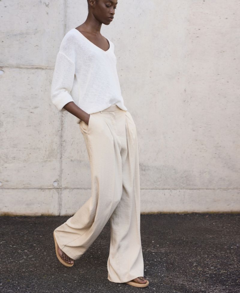 Women's Wide Leg Pleated Pants