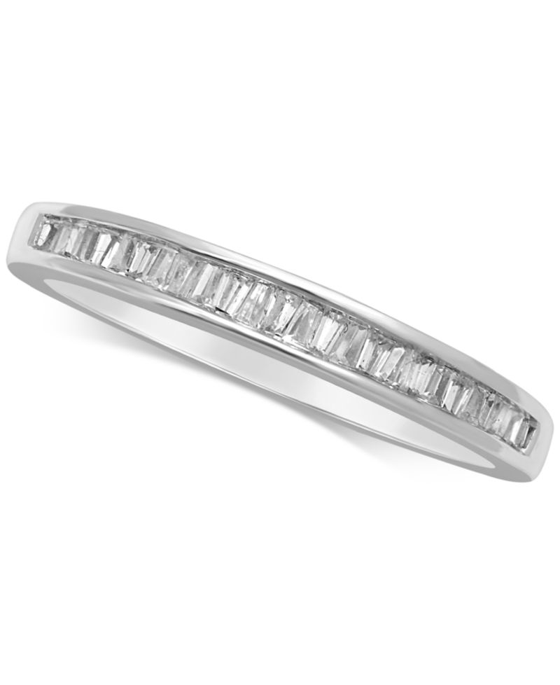 Diamond Baguette Band (1/7 ct. t.w.) in 14k White or Yellow Gold