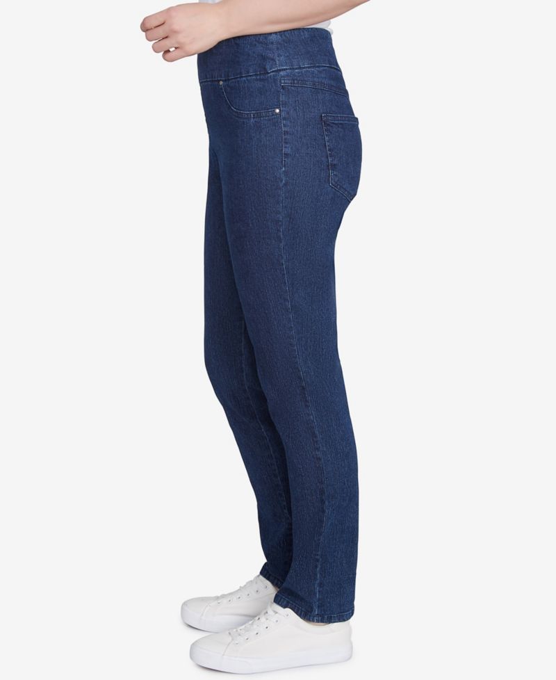 Petite Mid-Rise Pull-On Straight Extra Stretch Denim Pant