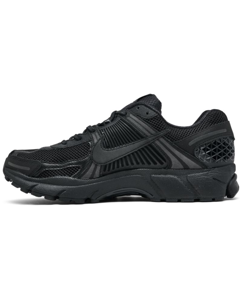 Мужские повседневные кроссовки Zoom Vomero 5 от Finish Line