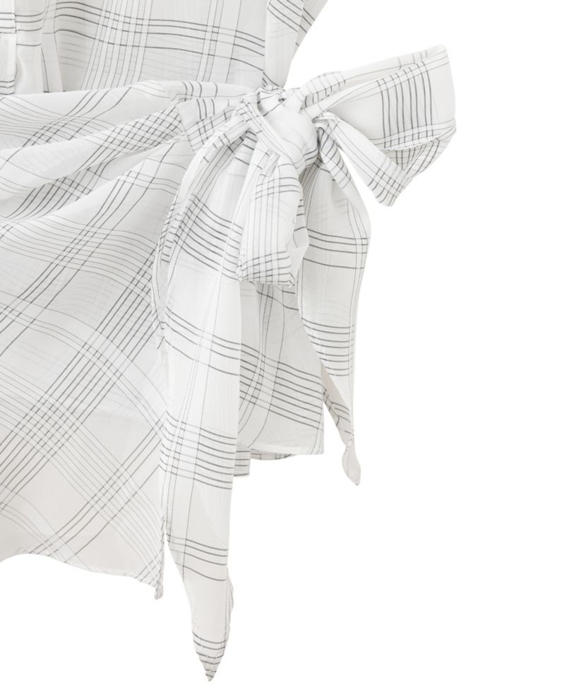 Women's Plaid Long-Sleeve Button Up Blouse