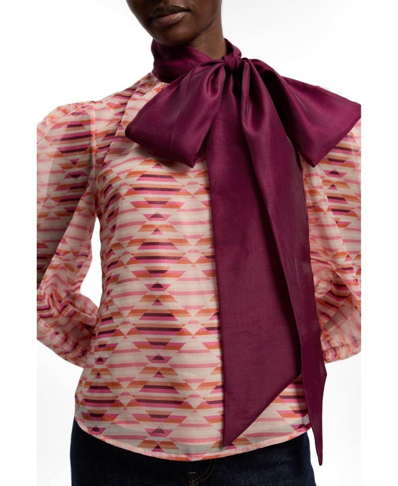 Women's Long Sleeve Pussybow Blouse