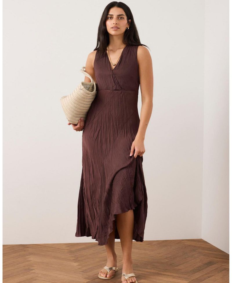 Women's Sleeveless V-Neck Crinkle Maxi Dress