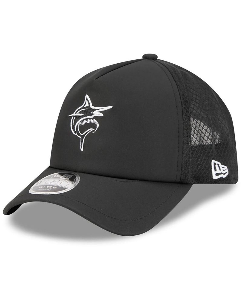 Men's Black Miami Marlins 2026 Batting Practice Alternate Apex 9FORTY Adjustable Hat