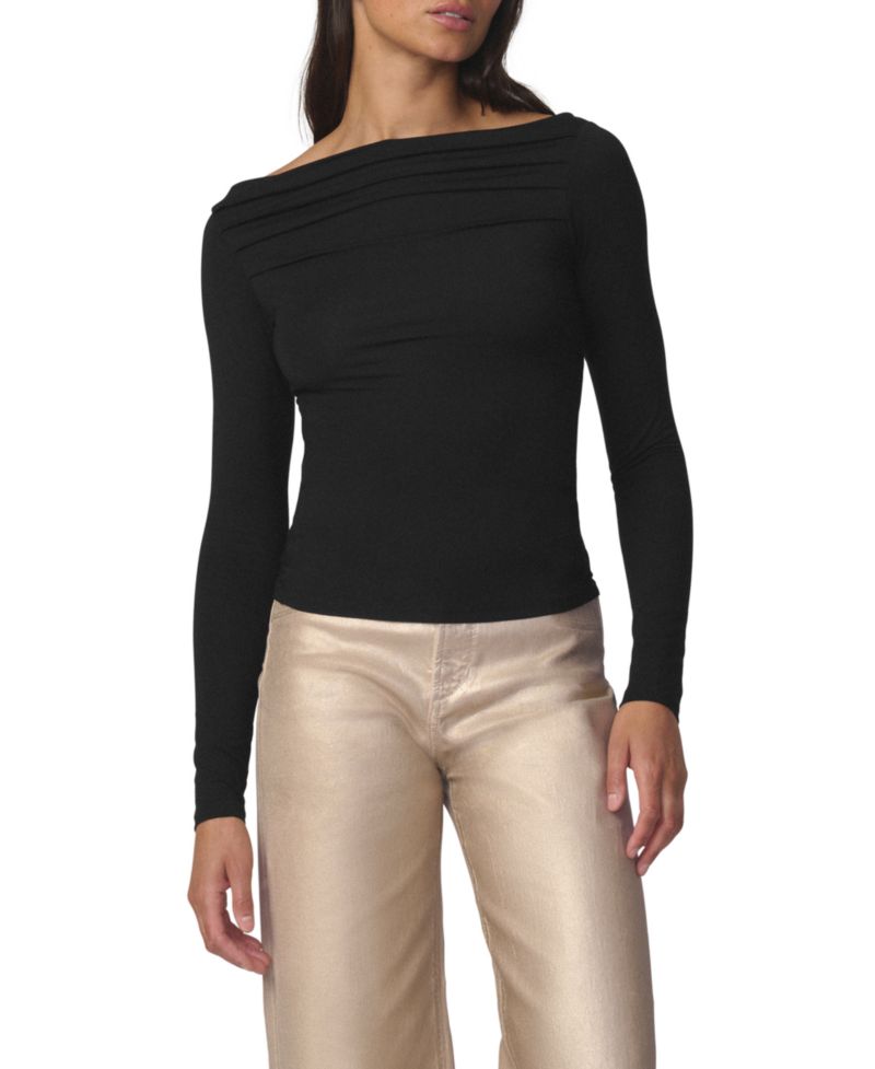 Women's Pleated Off-The-Shoulder Blouse
