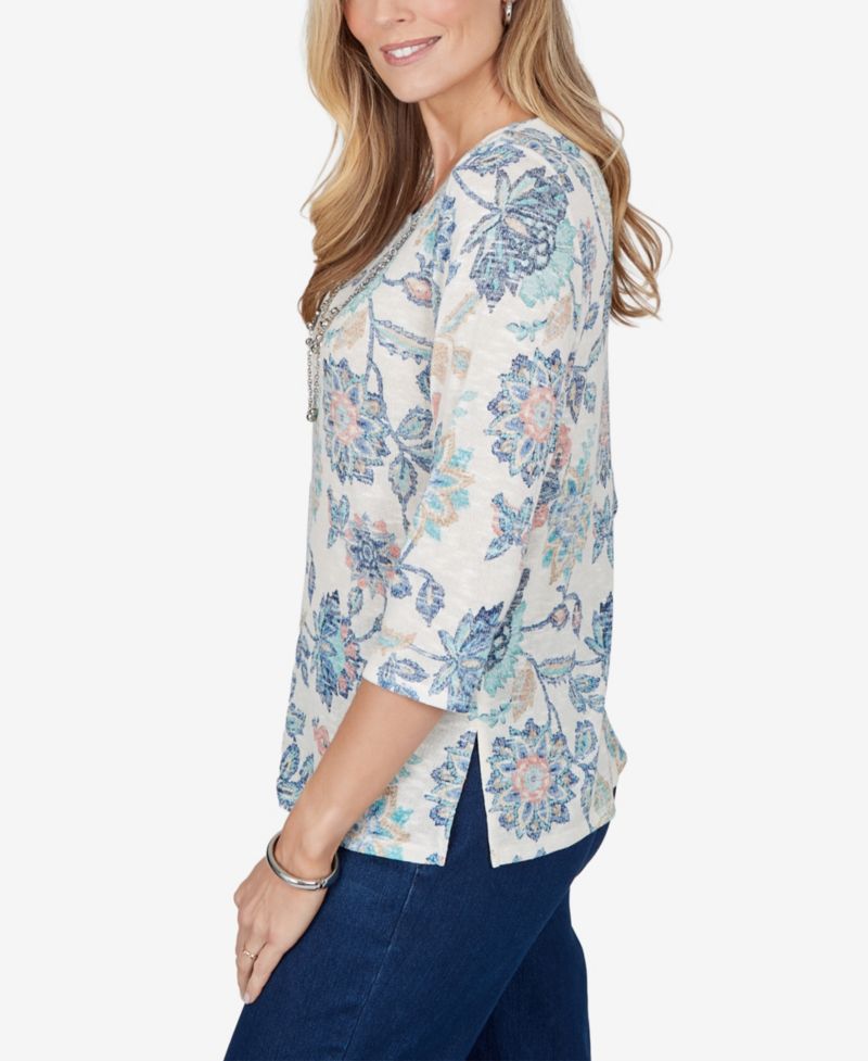Petite Floral-Print 3/4-Sleeve Side-Slit Blouse