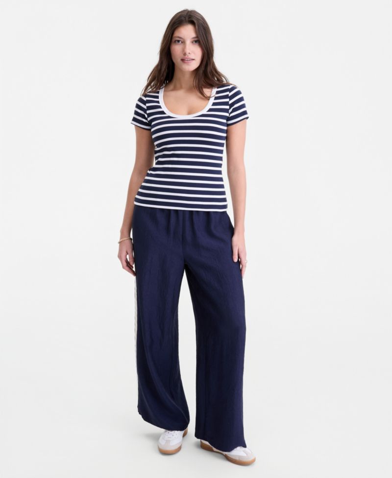 Women's Scoop-Neck Layering T-Shirt