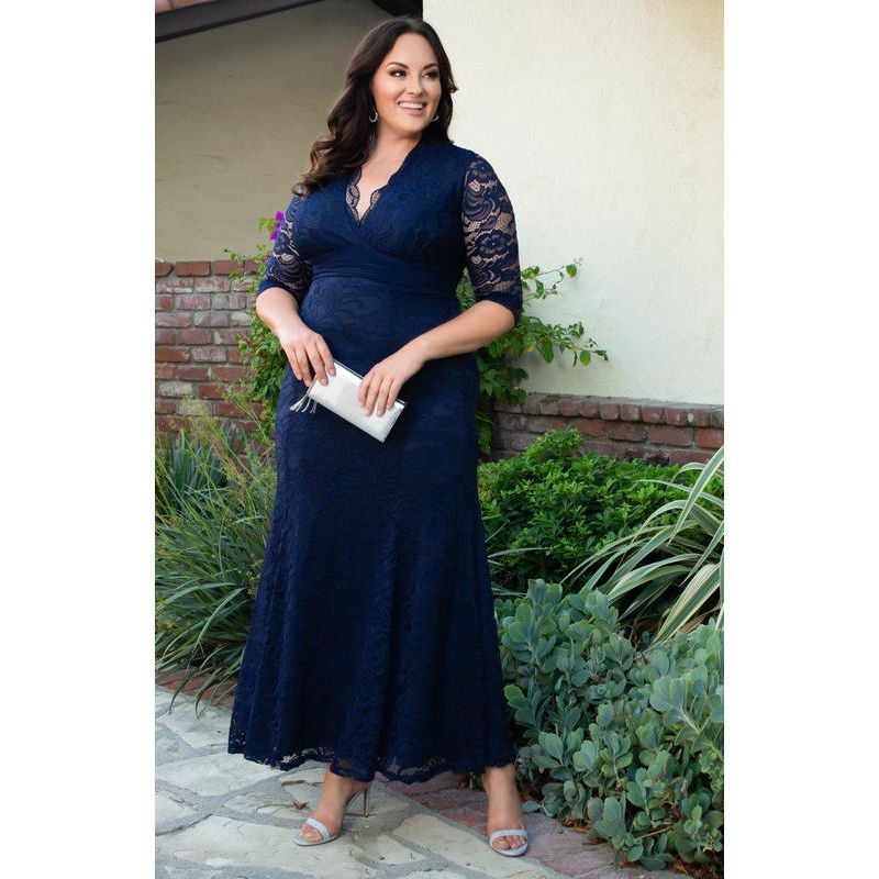 Women's Plus Size Screen Siren Lace Evening Gown