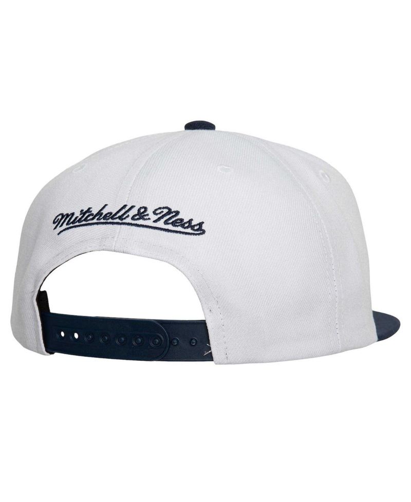 Men's White Toronto Maple Leafs Core Team Ground 2.0 Snapback Hat