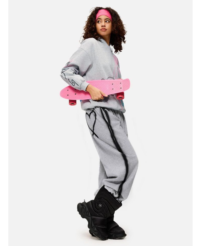 Women's Graffiti Heart Baggy Sweatpants