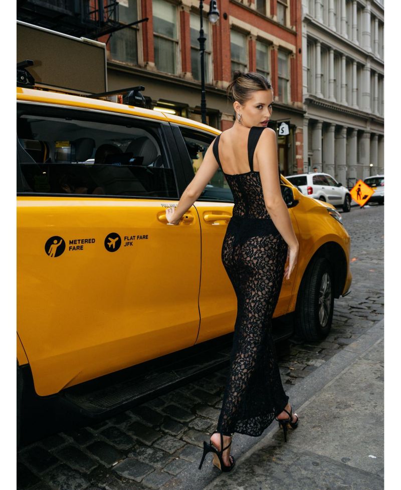 Women's Veronica Black Lace Maxi Dress