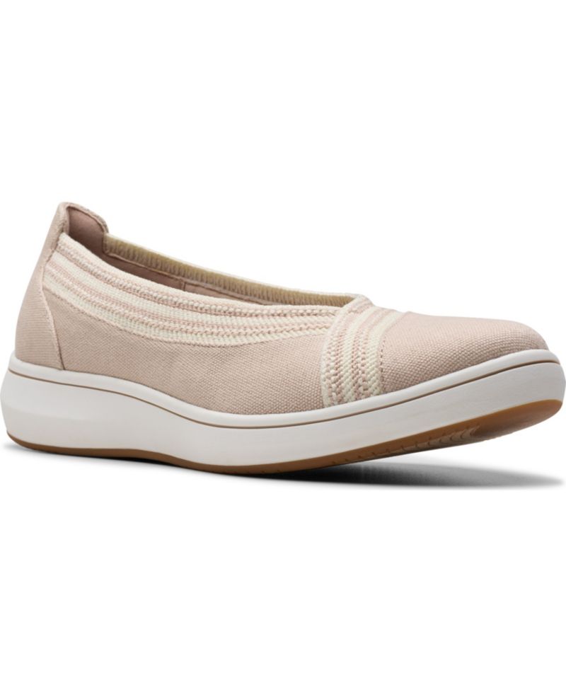 Women's Cloud Steppers Breeze Sky Air Closed Toe Shoes