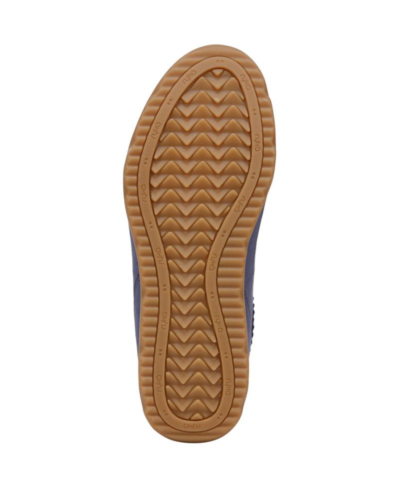 Women's Effortless Lace Up Court Sneakers