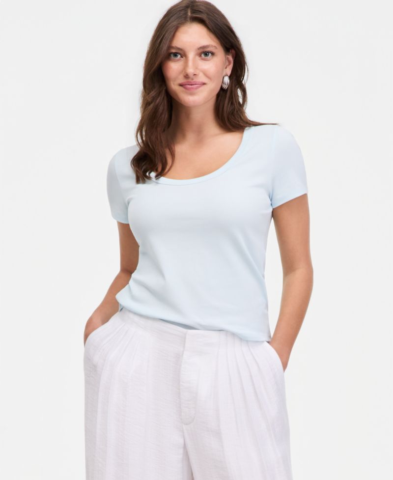 Women's Scoop-Neck Layering T-Shirt