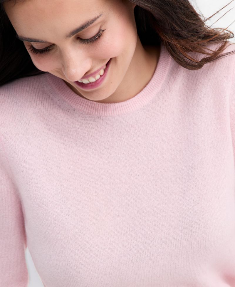 100% Cashmere Women's Petite Long-Sleeve Crewneck Sweater
