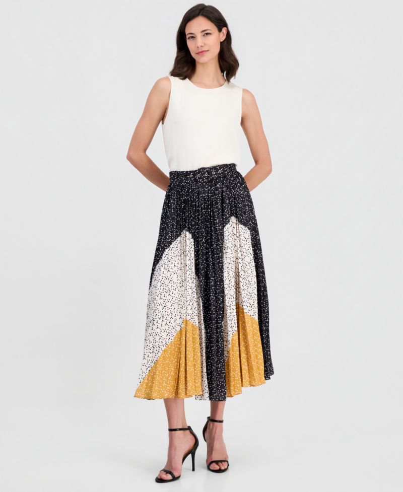 Women's Belted Pleat Skirt
