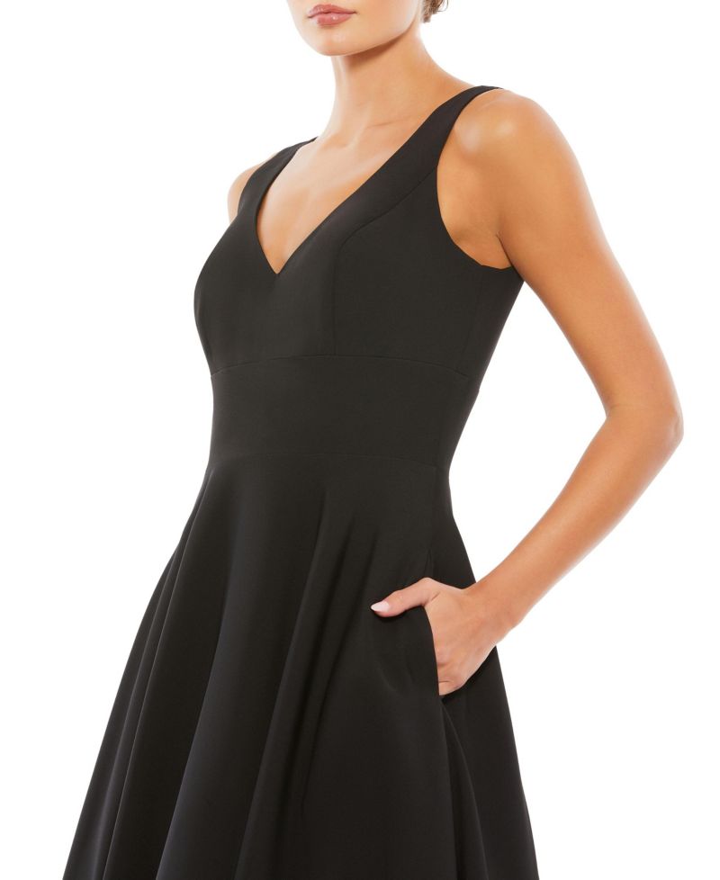 Women's Ieena Classic Sleeveless A-Line Ball Gown
