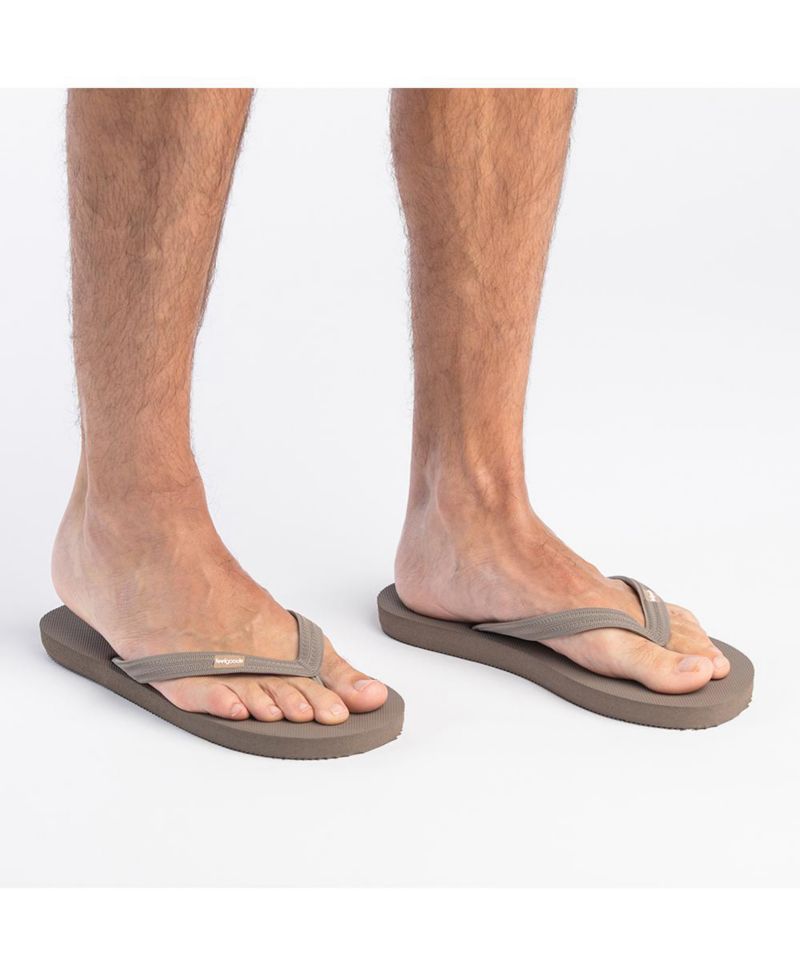 Men's Classicz Core Natural Rubber Flip-Flop Thong Sandals