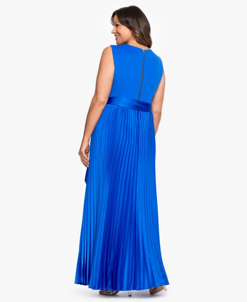 Plus Sleeveless V-Neck Gown