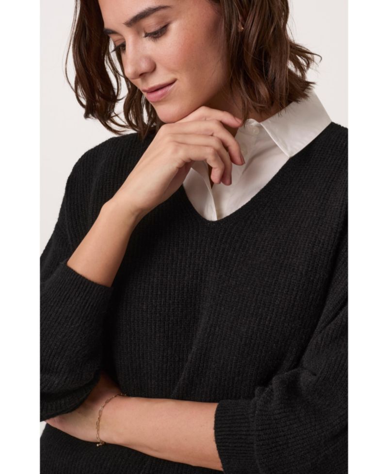 Women's Ribbed V-Neck Jumper