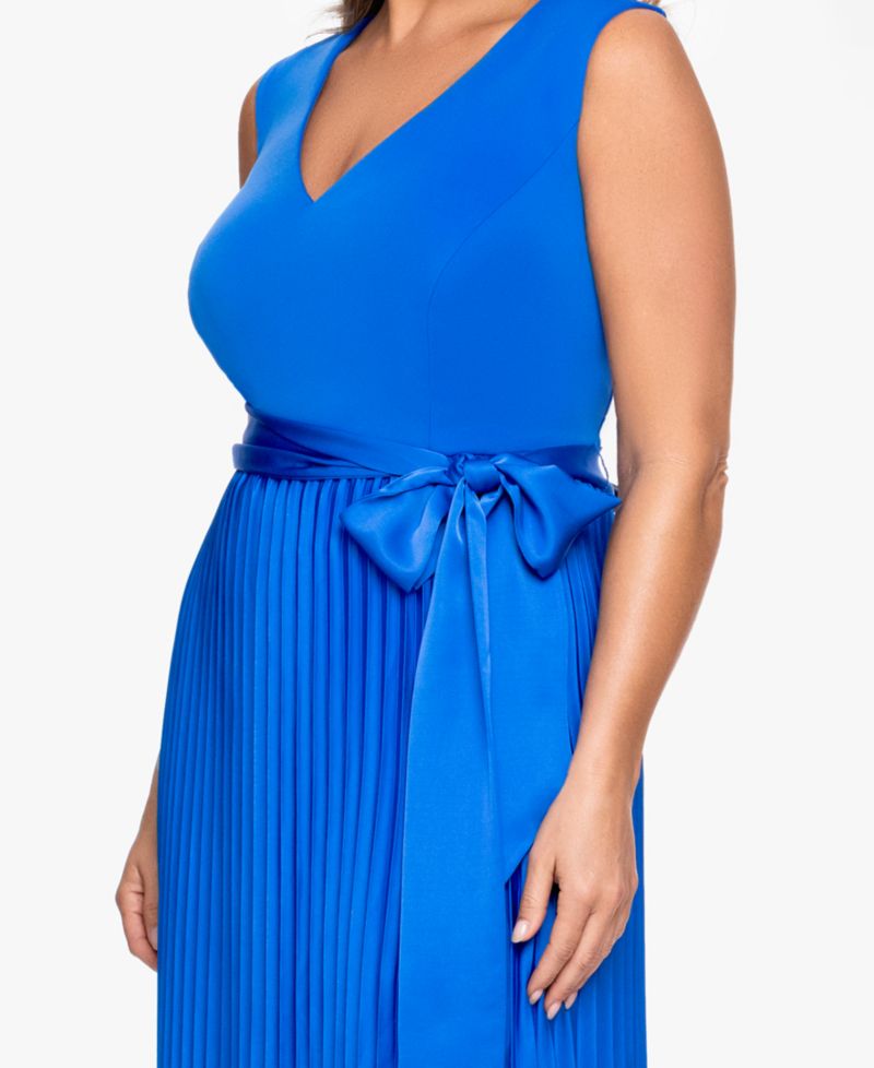 Plus Sleeveless V-Neck Gown